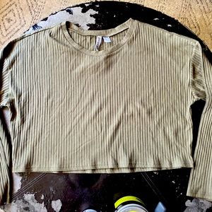 H&M cropped too long sleeve